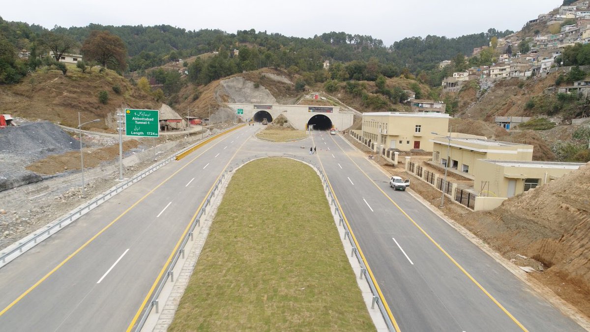 AmbNong's tweet photo. 2/2 #CPEC boasts of best bridges and tunnels in the world. Hard efforts paid off with honor! @PlanComPakistan @ForeignOfficePk @CPECAuthority @Asad_Umar @MuradSaeedPTI https://t.co/iHaSUZ7XPn