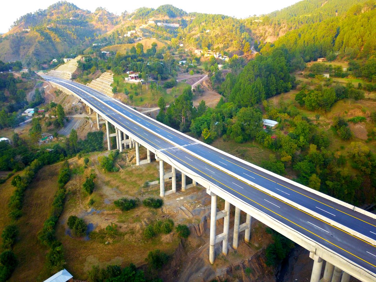 AmbNong's tweet photo. 2/2 #CPEC boasts of best bridges and tunnels in the world. Hard efforts paid off with honor! @PlanComPakistan @ForeignOfficePk @CPECAuthority @Asad_Umar @MuradSaeedPTI https://t.co/iHaSUZ7XPn