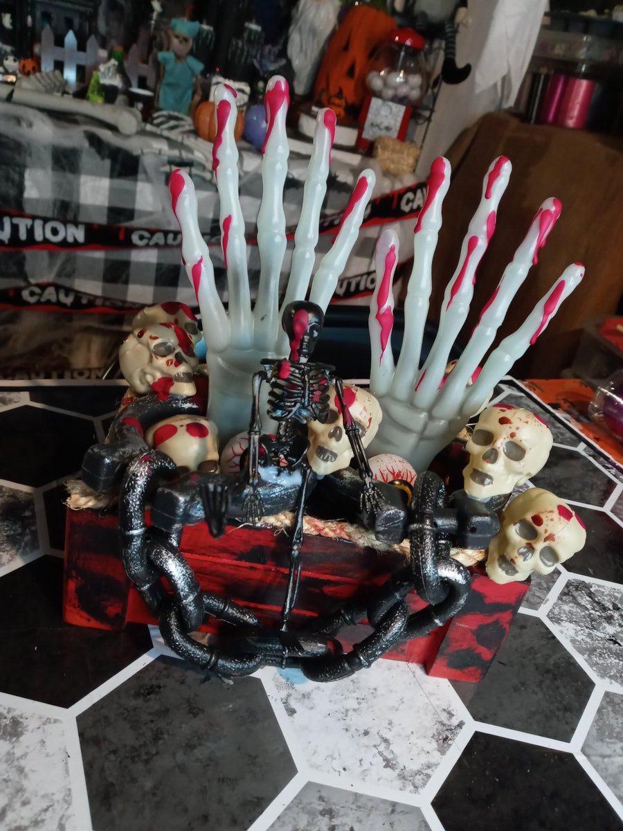 Craftingbarbara's tweet photo. Check Out My New Video Showing You How I Make Halloween Decorations For Full Videos Subscribe To My YouTube Channel Link Here👇
https://t.co/qFIKsOUXVc
#crafting #craft #Halloween #art #artist #Halloweencraft #howto #Gifted #craftingwithbarbara #YouTuber #halloweendecorations https://t.co/4GR2zCo086