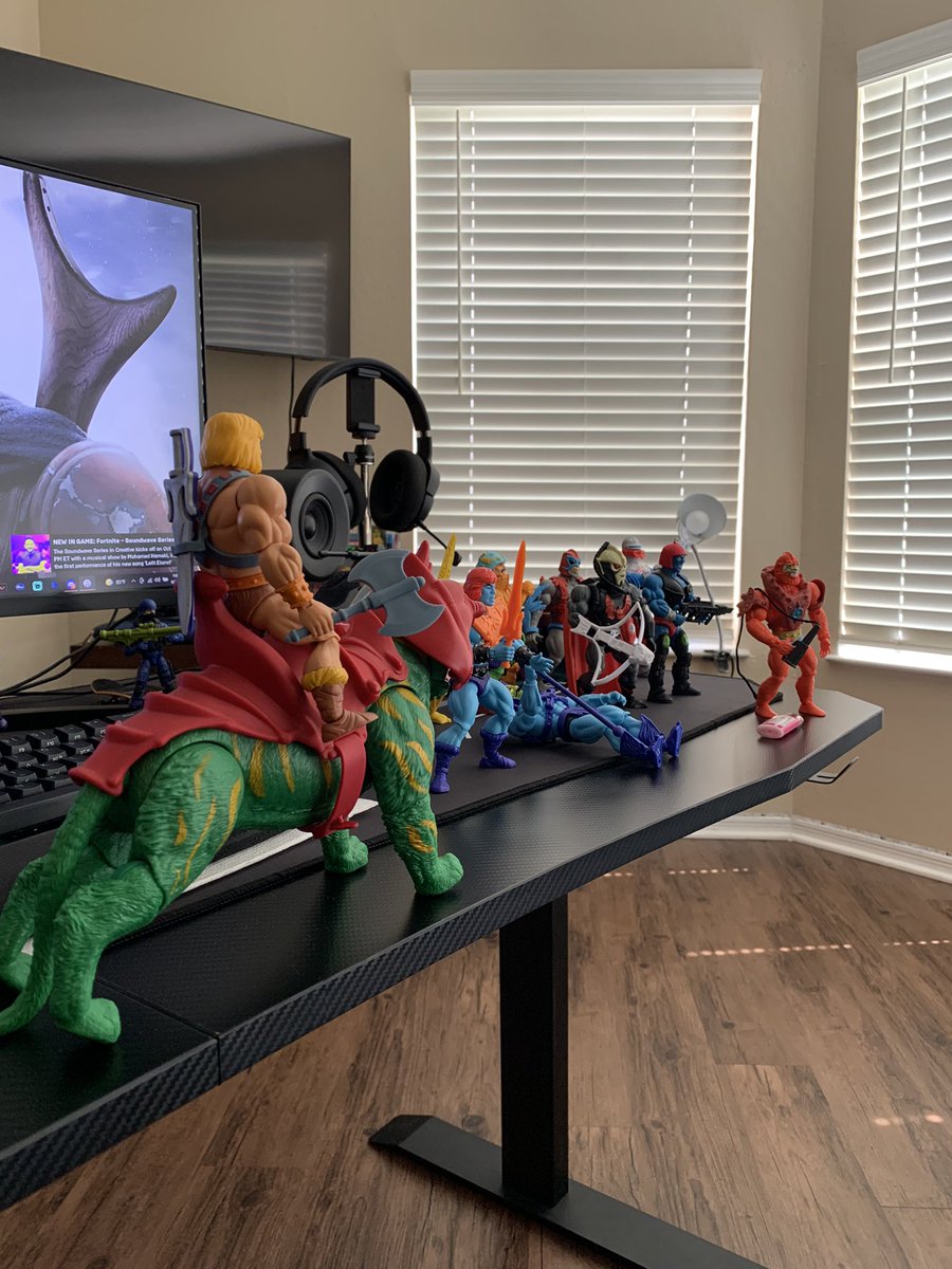 chriswave04's tweet photo. Organizing the MOTU shelf. I also have the Castle in my pile of loot. Canโt wait to set it up once I make some room lol! The lineup seems endless.๐ฅ๐ฅ๐ฅ
โข
โข
#motu #mattel #filmation #nostalgia #figlife #infinititoys #collectandconquer https://t.co/iiAlZI1Ww0