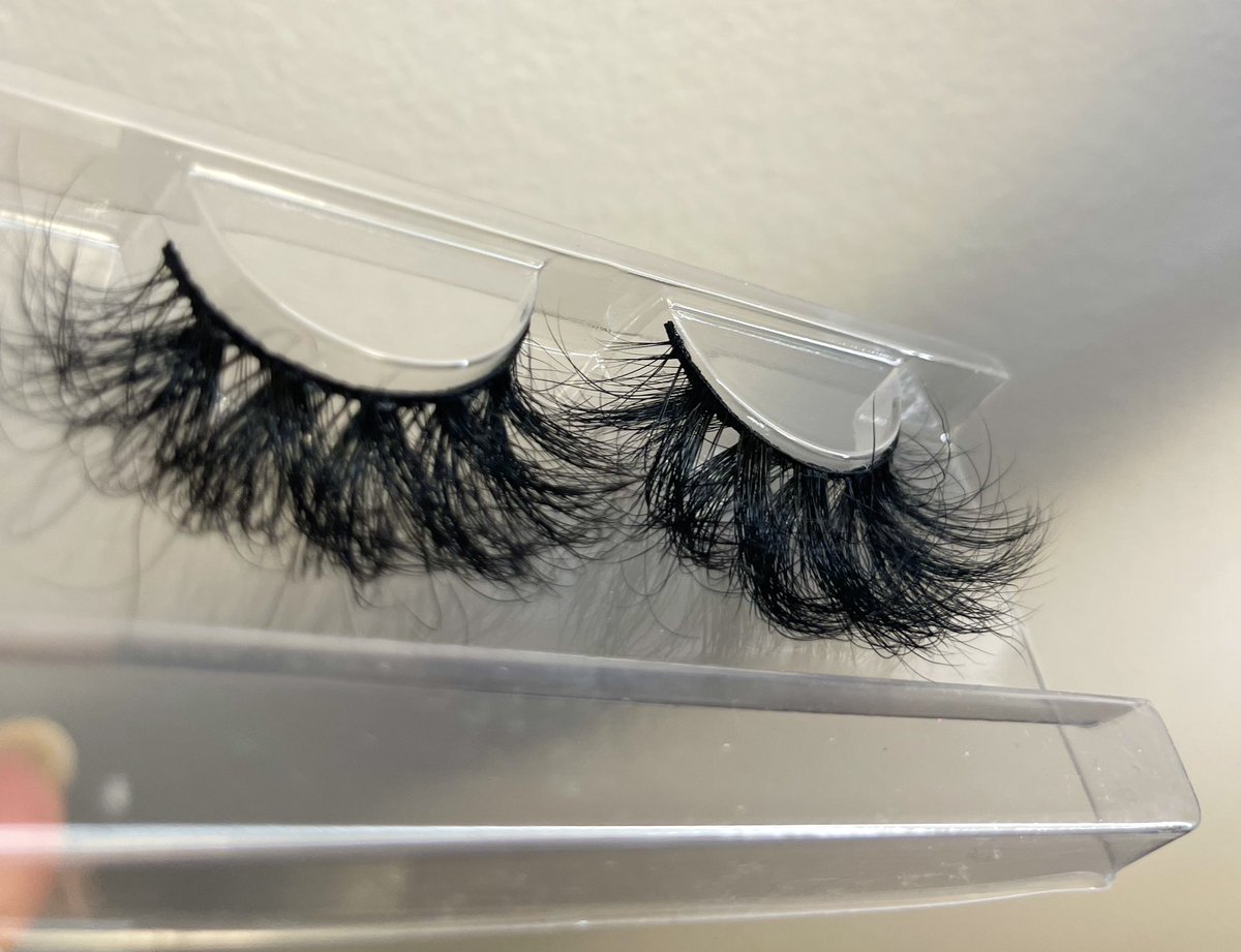 _TheonlyTaje's tweet photo. It cost $0.00 to reweet this post ♥️ 
All lashes are in stock ! Lashes $8 lash packs $12 Dm me to purchase 🥰 i also got lash packs with lashes of your choice tweezers lipgloss &amp; a spooly 
Shipping is available 
IG @Lacesnlashes 
TikTok @theonlytaje1 https://t.co/7kuOQGhRUk