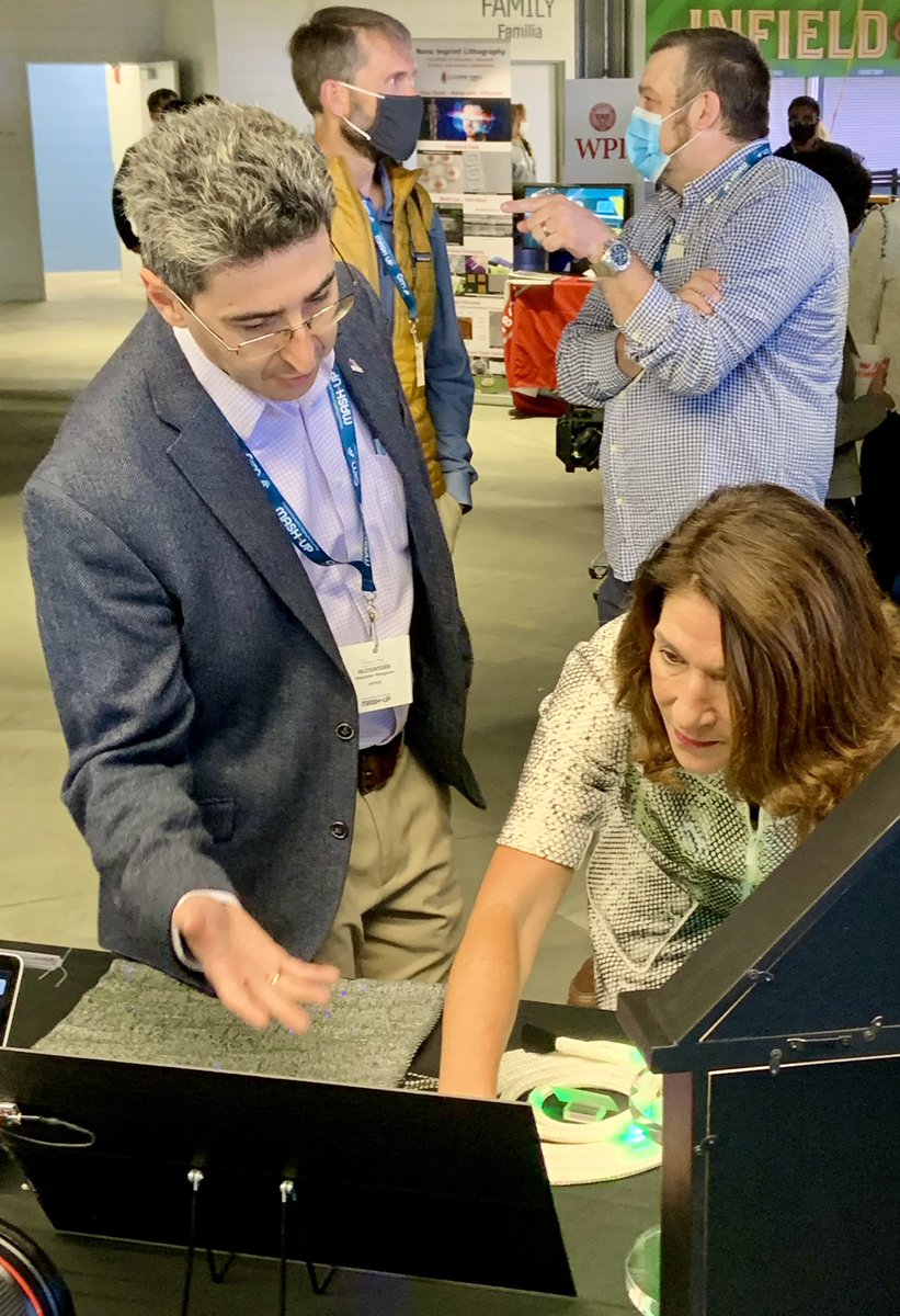 masshirecentral's tweet photo. Great to see @MassLtGov @KarynPolito at today’s #Massachusetts #Manufacturing Mash-Up! @PolarPark @TweetWorcester @chamberworc @Mass_Tech https://t.co/Q8ORsvHgDj