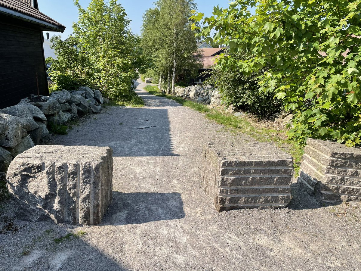 syklist_r's tweet photo. @hakommune 🤷♂️ 🤦♂️ ffs #myketrafikanter #sikkerhet #kompetanse #tryggtrafikk https://t.co/YgSIUcvWze