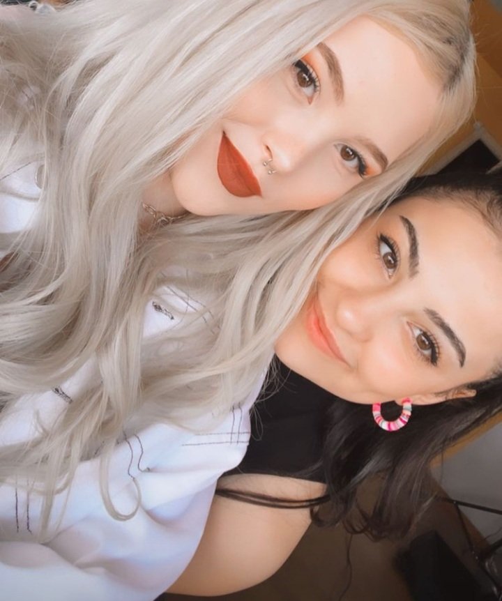 yarenngard's tweet photo. Bizimkiler buluşmuş 🥳💗 #cerbus https://t.co/19C1K0TDH7