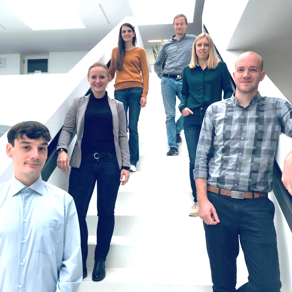 HomeOfResearch's tweet photo. The second science colloquium at #HofUniversity featured projects on skylights, improved #neural networks, energy self-sufficient #construction, and building a #digitaltwin of a German government authority. Find out more ➡️ https://t.co/24nCgWr5ET @research_jes https://t.co/iboLcnGnJb