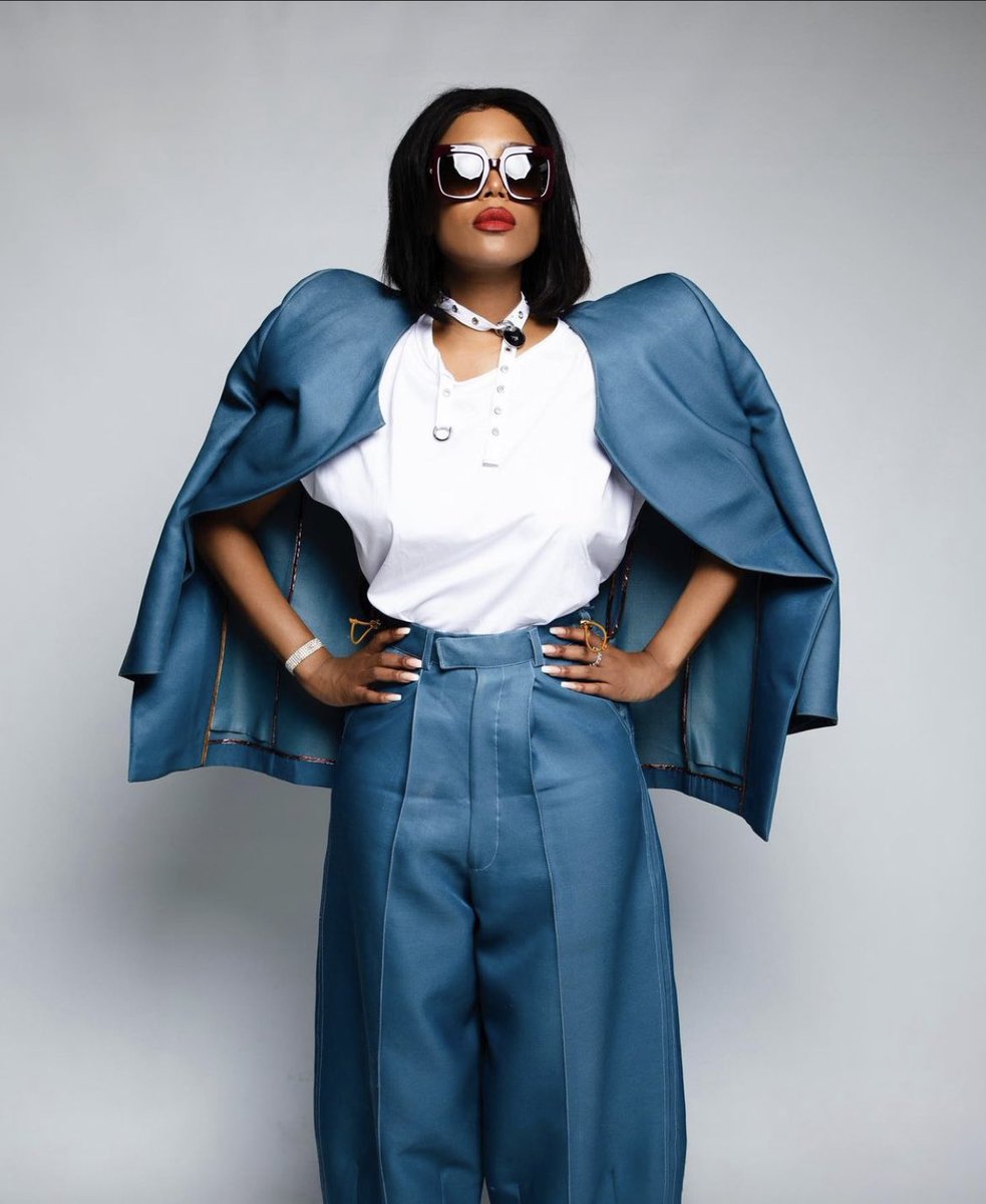 AfricanFashFndn's tweet image. Birthed from the collaborative effort between #ViviersStudio and #DieselSA, pieces with structured silhouettes and bold colours are used to convey the message of what #ViviersStudio is known for, weaving a paradox between clichéd notions of masculinity and femininity.