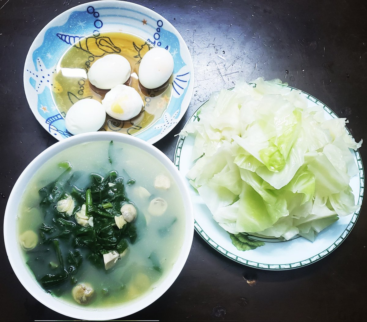 ntvblog's tweet photo. Bữa trưa đơn giản #boiledcabbage #bắpcảiluộc #bapcailuoc #bapcai #bắpcải #cabbage #cabbages #boiledegg #boiledeggdiet #boiledegg #malabarspinach #malabarspinachsoup #canhraumồngtơi #clamssoup #clamsoup #canhnghêu #canhngheu #ceylonspinach https://t.co/jC8r6SaF4P