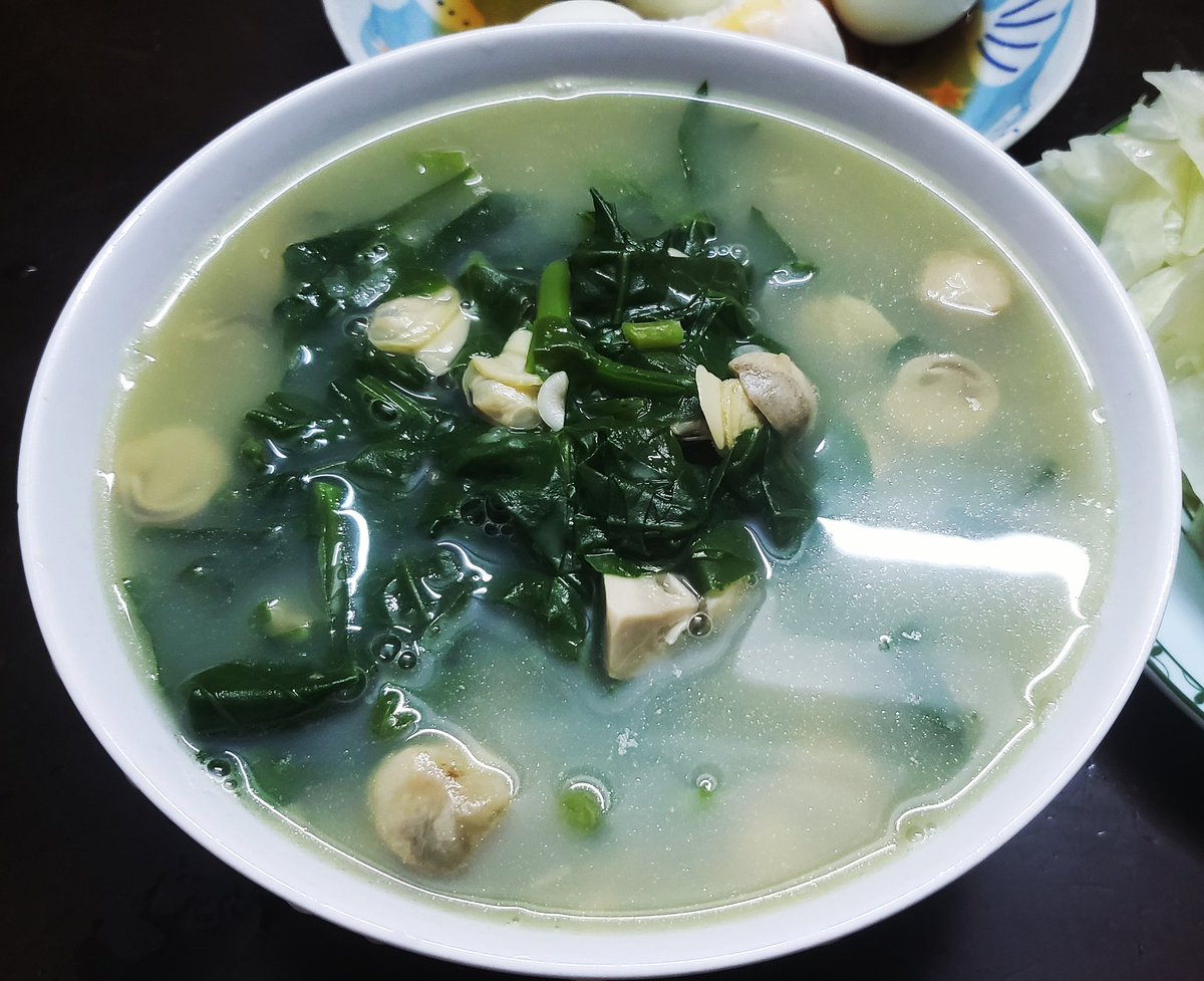 ntvblog's tweet photo. Bữa trưa đơn giản #boiledcabbage #bắpcảiluộc #bapcailuoc #bapcai #bắpcải #cabbage #cabbages #boiledegg #boiledeggdiet #boiledegg #malabarspinach #malabarspinachsoup #canhraumồngtơi #clamssoup #clamsoup #canhnghêu #canhngheu #ceylonspinach https://t.co/jC8r6SaF4P