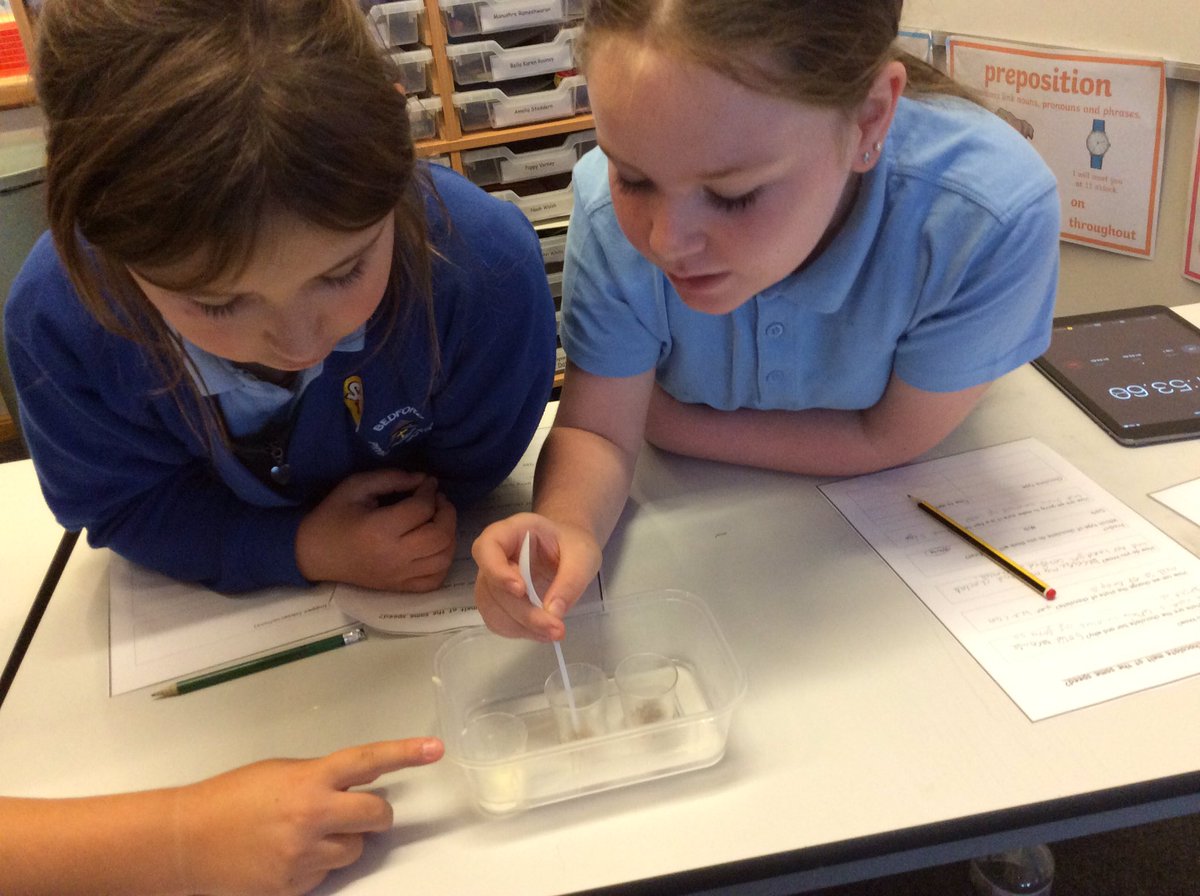 Year4BedfordPr1's tweet photo. Does all chocolate melt at the same speed? 4K enjoyed investigating this question in our science lesson. Ask your child what we found out #changingstate #scienceisfun @BedfordPrimary https://t.co/tvIJyol95q