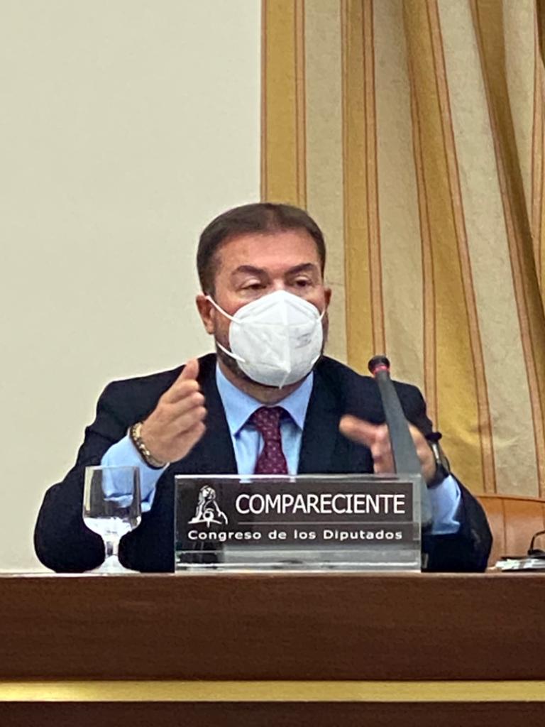 aesvi_oficial's tweet photo. #ComparecenciaAESVi en #Congreso: "hoy se producen más siniestros viales, pero con consecuencias menores gracias a la mejora de la #seguridaddelosvehículos y, sobre todo, al aumento del uso de los #sistemasderetencióninfantil" Antonio Lucas, presidente de #AESVi https://t.co/Z07tjWxnlo