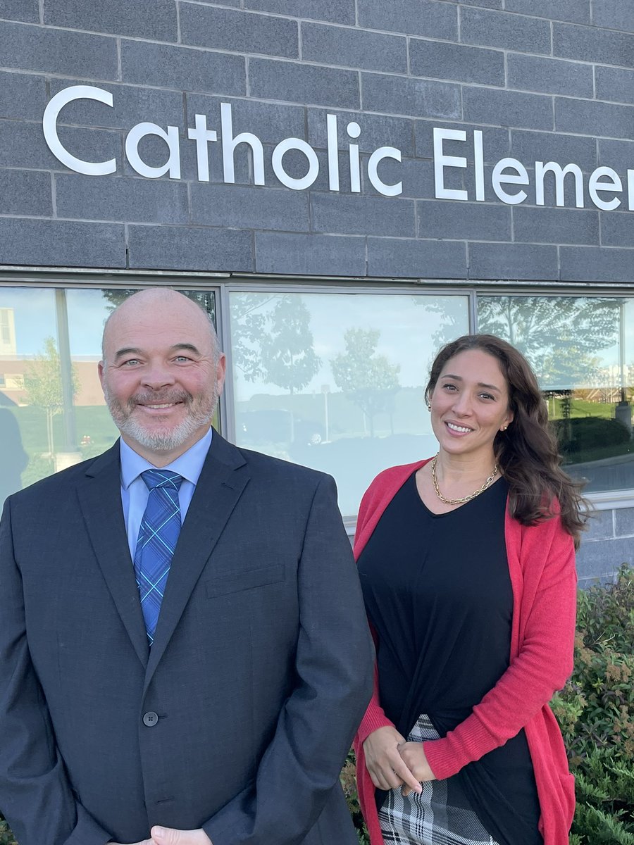 A reminder tonight is our Virtual Curriculum Night! An email will be sent with a welcome message from <a href="/Jimpe47/">James Petrie</a> <a href="/josey_guerin/">Josey Guerin</a> &amp; <a href="/MrsLeConte/">Mrs. Le Conte</a> along with a video of all the amazing staff in our building! Session 1 begins at 6:30pm  &amp; Session 2 at 7:00pm 💜<a href="/HCDSB/">Halton Catholic DSB</a>