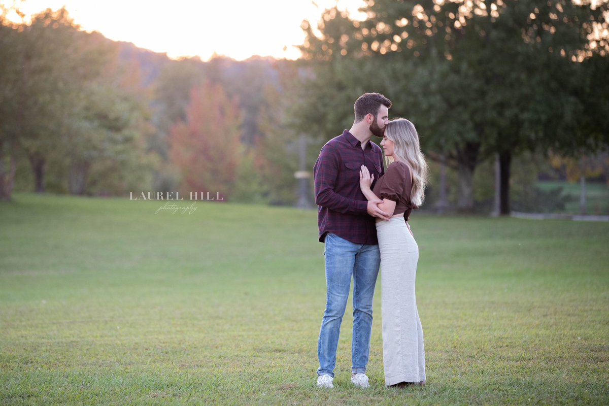 _oliversmom's tweet photo. We’re Engaged! Shout out to @CUCoachHoward for the perfect engagement 🤍 https://t.co/1gUywmDxKT