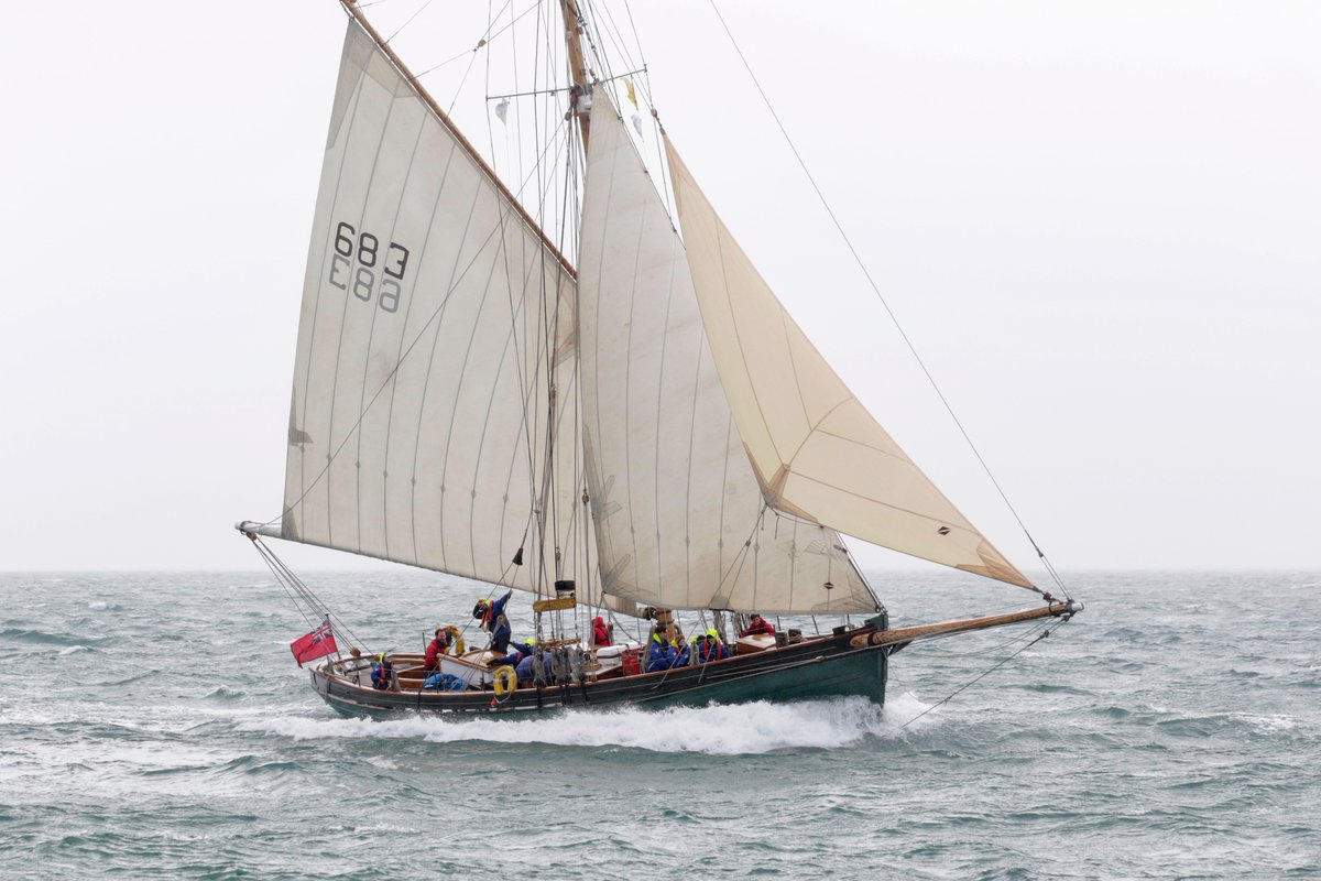 This weekend, we're heading to Cowes for our annual Small Ships Race! ⛵️ To find out more, click here: uksailtraining.org/2021/09/28/cow… #UKSailTraining #SSR21