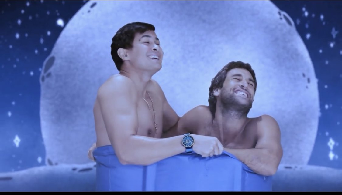iamuniquelyme1's tweet photo. Our own version of who did it better?
#BolziCelli vs #ErMatt ππππ
@mateoguidicelli @NicoBolzico @erwanheussaff
#WhenBulliedHusbandsGotCrazy https://t.co/1kgdmNRCCR