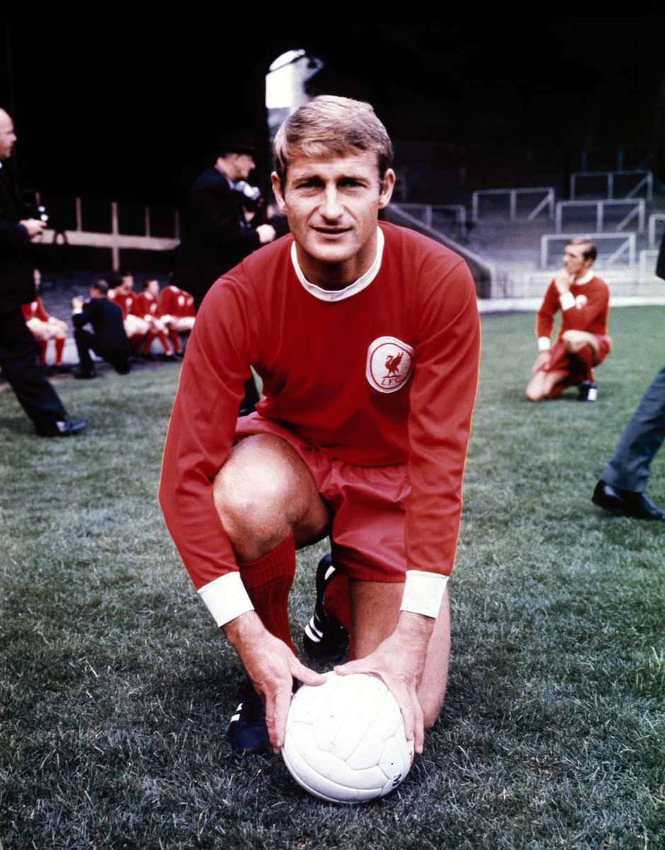 AnfieldYNWA7's tweet photo. RIP Roger Hunt 
YNWA https://t.co/tKxSzbiZGb