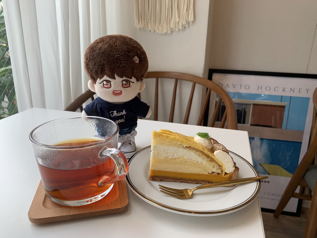 bogulime's tweet photo. 今日まで池袋で期間限定 🍜
#ShinShinラーメン に昨日行けました。本場の豚骨スープは美味✨👍
いつかサインを見ながら、福岡の
お店で食べたいな💕

人気カフェ #Neulcafe は、すぐ入れてラッキーでした😊
久々に会えたチングちゃんと楽しいGooddayに感謝🍀 https://t.co/4K2iGacK6c