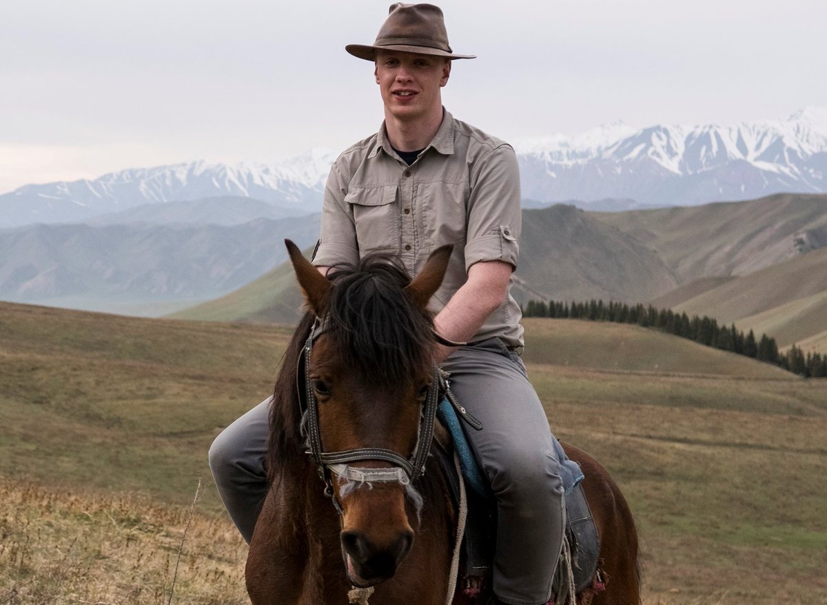 #HomeEducation opportunity: Meet <a href="/OfficialZSL/">ZSL</a> conservation biologist Joshua Powell at our free, #BiologyWeek webinar next Wednesday 6th October.
Aimed at 11 – 18 yr olds, to book &amp; for info visit: zsl.org/zsl-london-zoo…
#homeschooling #homeschool #science #STEM #HomeEd