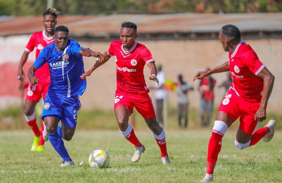 mwakasegenews's tweet photo. 😂Timu ni ileile tu, hakuna kipya, Biashara Utd 0-0 Simba Sc | Pira #Makande tu 👐🏽🤣 | Half Time https://t.co/zOumiOQJmI