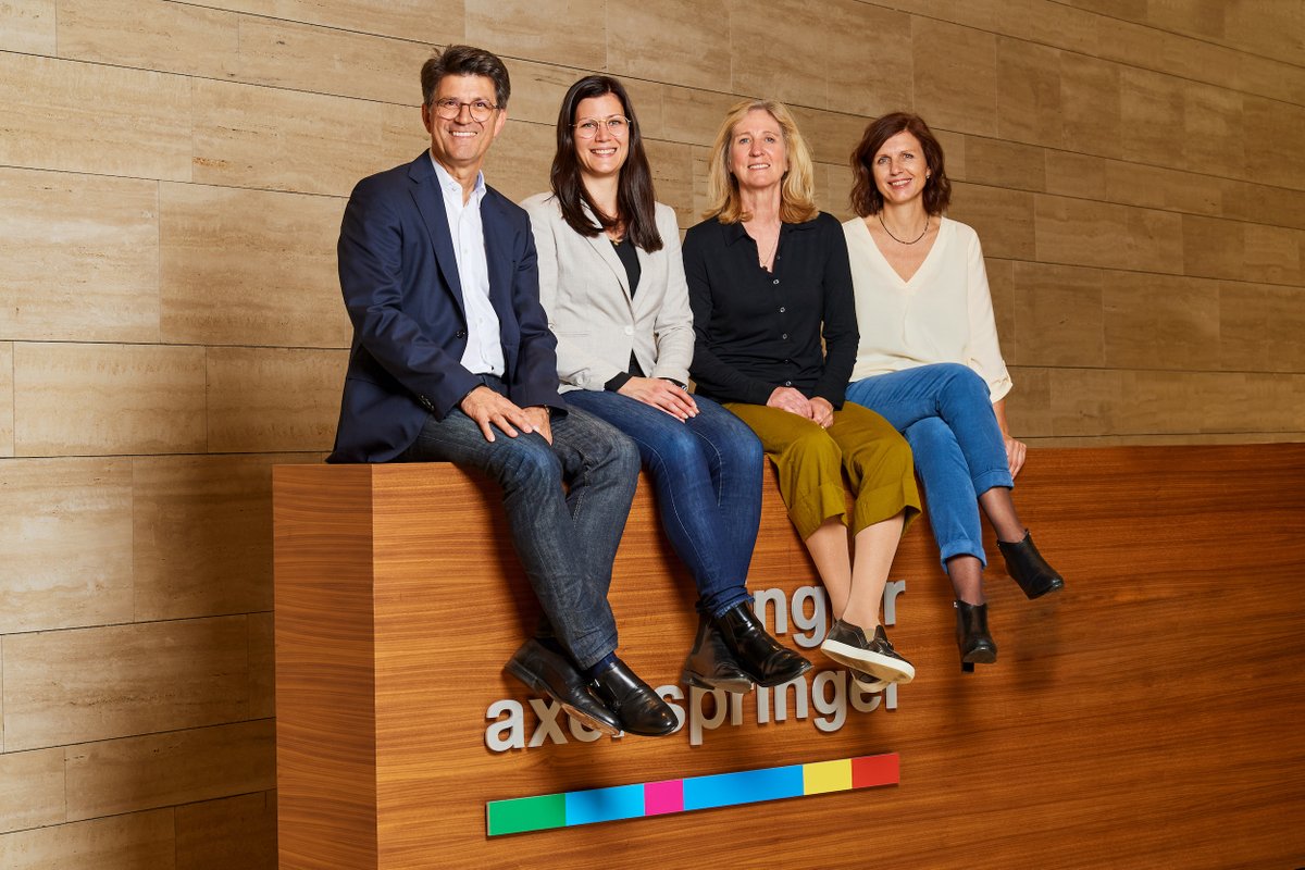 ringier_media's tweet photo. #RASCH baut ihren Services-Bereich aus und hat die #GRYPS @Offertenportal AG übernommen. Mehr dazu unter: https://t.co/mQra2cThMQ #B2B #Offerten #KMU #Schweiz https://t.co/ujxH2TwRES
