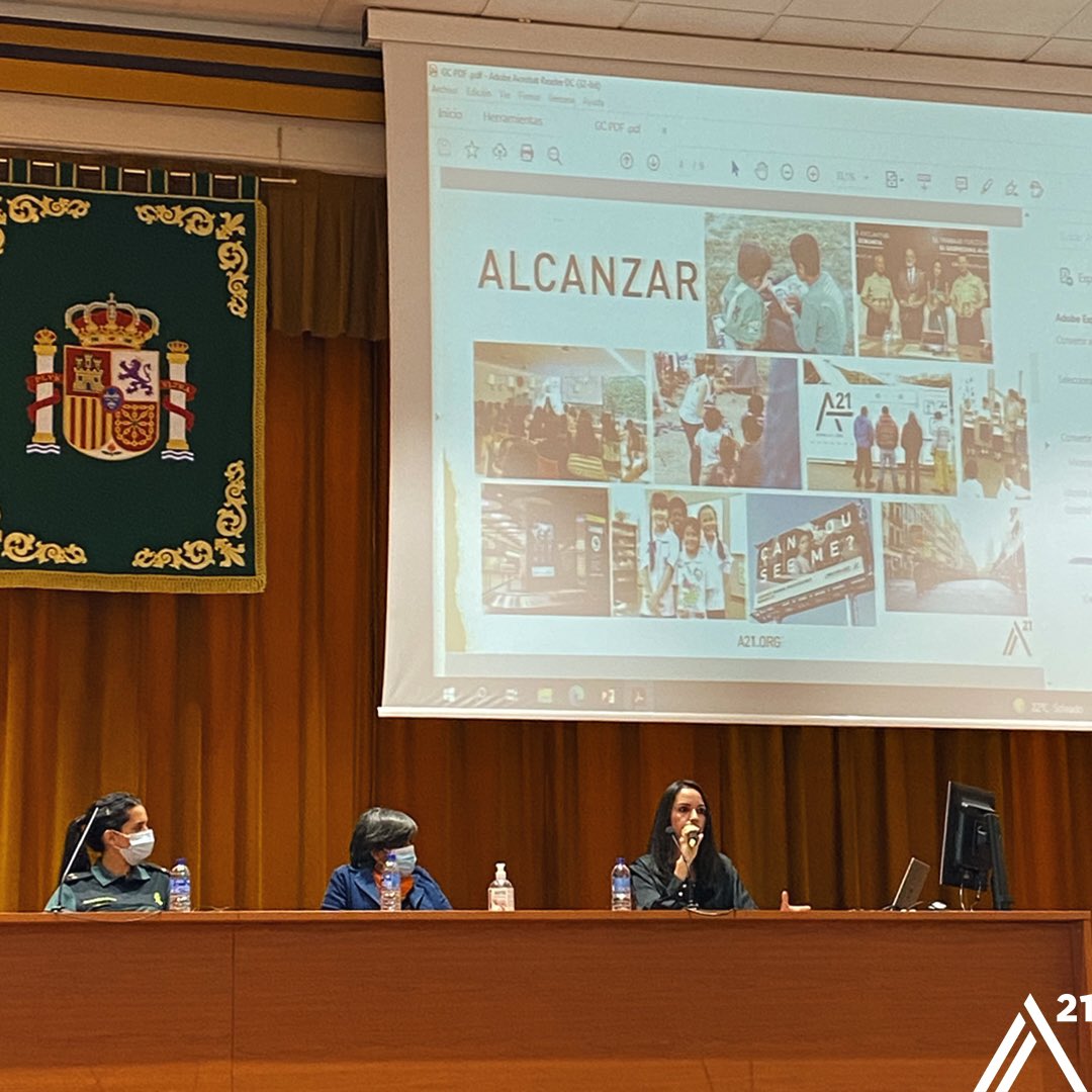 Hoy hemos estado participando en la III Jornada de Interlocutores Sociales de Guardia Civil @guardiacivil que tiene como objetivo la constante formación contra la trata y donde han estado presente los interlocutores sociales de cada provincia española. #contralatrata #a21spain