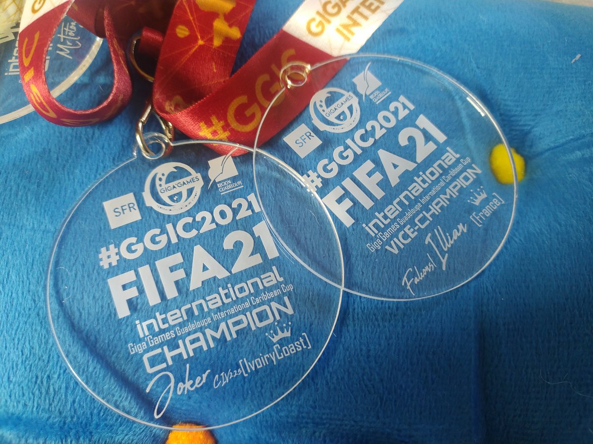 ggic_gigagames's tweet photo. Un bel event #esport Online #GGIC2021 Giga'Games #Guadeloupe International #Caribbean #Cup , de magnifiques 🏅, de 🤩 🎁 surprises en route📦 pour tous les Champion(ne)s ♥️ !
#Gigagames #BandaiNamco #SFRCaraïbe #RegionGuadeloupe #cocacolaantilles #ubisoftnadeo #SNK #MicroForce https://t.co/4Rcbs6lkip