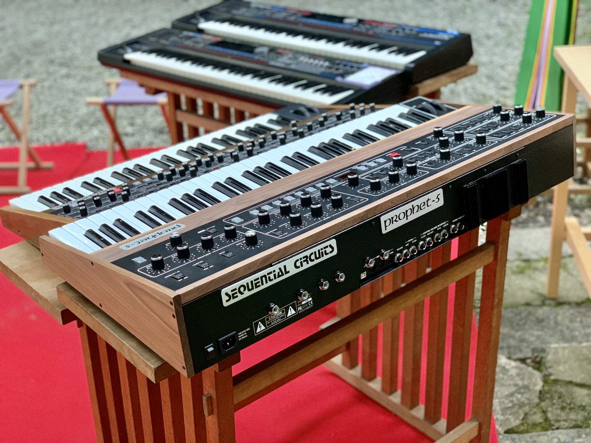 tenchigaraku's tweet image. 【令和三年10月24日 秋大祭】
吉川八幡神社は言わずと知れた電子神社⛩
小室哲哉さんの名曲もTMNからglobeも含めてカヴァーライブをします❗️
もちろん参加も大歓迎です。

#sequential #sequentialcircuit #Prophet5 #Prophet #Prophet6 #Prophet #Prophet600 #synthesizer #TMN #FANKS #globe