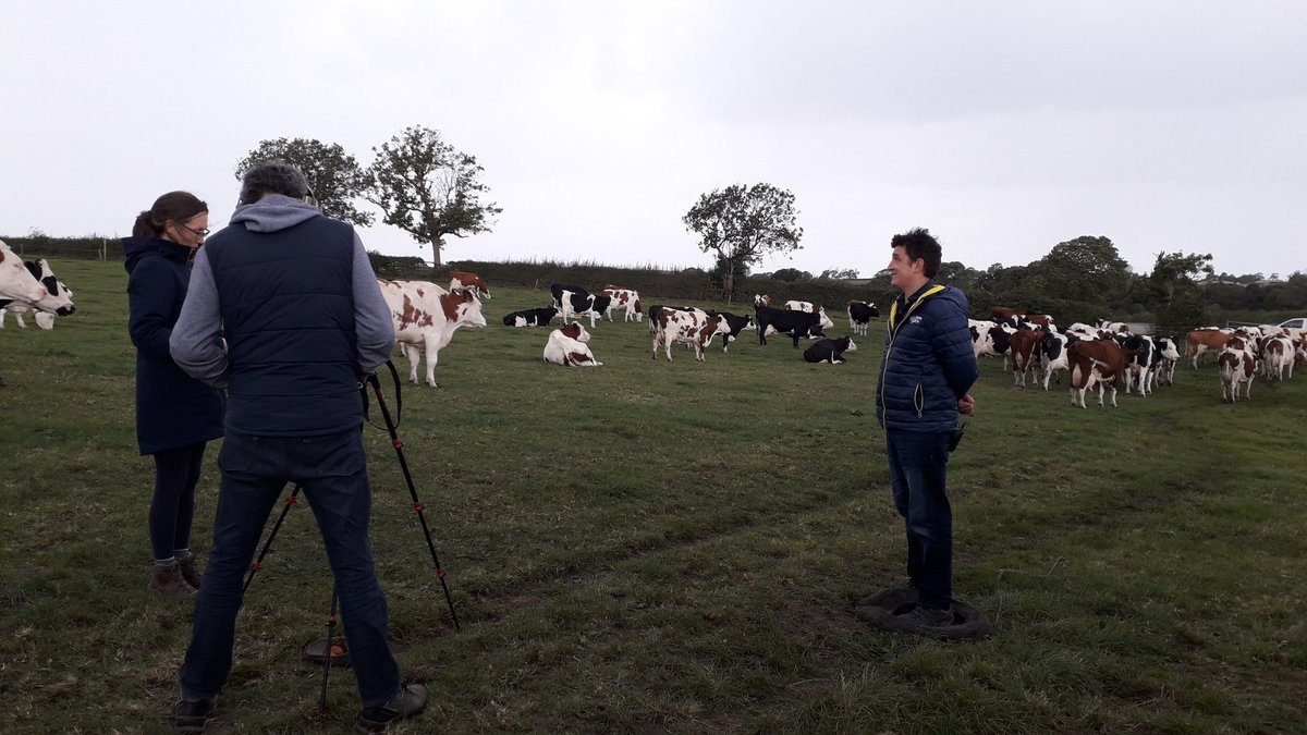 Filming at <a href="/vinefarmdairy/">vinefarmdairy</a> for <a href="/SAfoodforlife/">Food for Life</a> <a href="/FFLLeics/">Food for Life Leicestershire</a> enhancing our school curriculum capturing the science and maths with our local Leicestershire producers