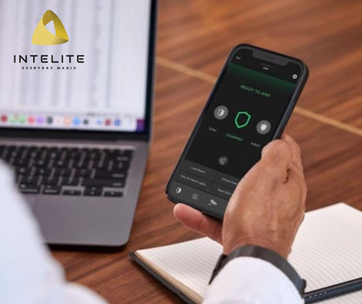Intelite_Mexico's tweet photo. Tu casa estará segura con tan solo apretar un botón con el sistema de Alarma de @Savantsystems, podrás monitorear a distancia. Tener tu hogar seguro nunca fue tan sencillo.

#FelizMartes #Magia #Domótica #NuevaEra #Smarthomes #Intélite #SavantSystems #Savant #EverydayMagic https://t.co/E4Kz9F00No