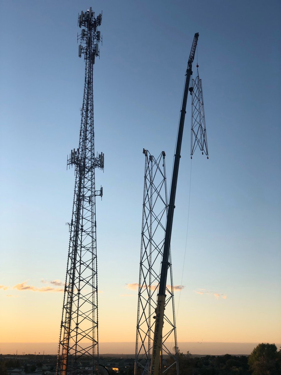 VIKORInc's tweet photo. It's going to be a beautiful day for a tower stack! PC: R. Ropati. LC: Bismarck, ND. #TowerTuesday #TowerStack #DedicationToElevation #ElevateWireless #BeVIKOR
Help build what most can't and go where most won't! Become a tower technician: https://t.co/gahhrrbDGG https://t.co/OjeTH0VM2r