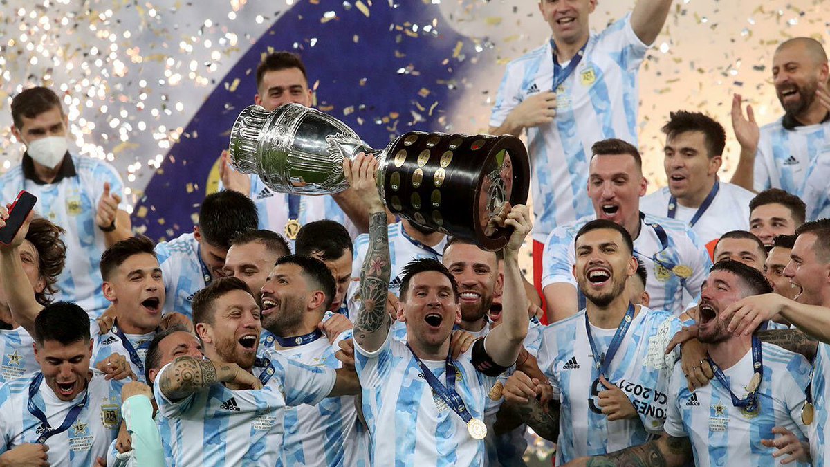 OFFICIEL !

Les vainqueurs de l'Euro affronteront les vainqueurs de la Copa America en 2022, 2025 et 2029.

L’accord est le signe d'une coopération forte entre l'UEFA et la CONMEBOL.

Nous aurons donc droit à un Italie-Argentine pour commencer ! ⭐️