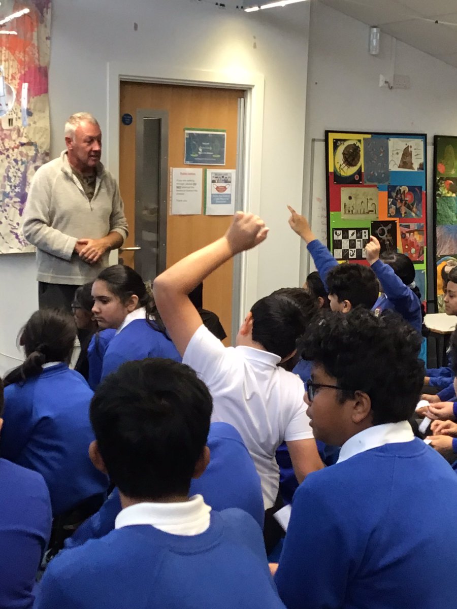 Lift_Feversham's tweet photo. David Driver #photographer spoke to year 6 about his career as a #photographer. #Awesome photographs from #aroundtheworld #Madagascar #Arctic #Rainforest #northernlights #missingfinger #crocodileattack
@AETAcademies @bradfordmdc @Kodak @LightsCameraPod @AlisaYates19 https://t.co/pj1apldqn6