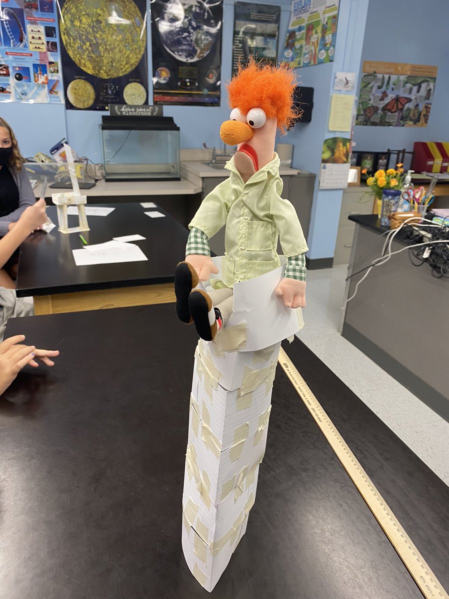 ParryKristen's tweet photo. From lifeguard chairs to chemical reactions, science class is off to a great start! #180wayslionlead @MrsSmithTMS @thorne_ms https://t.co/ExKg10TYOl