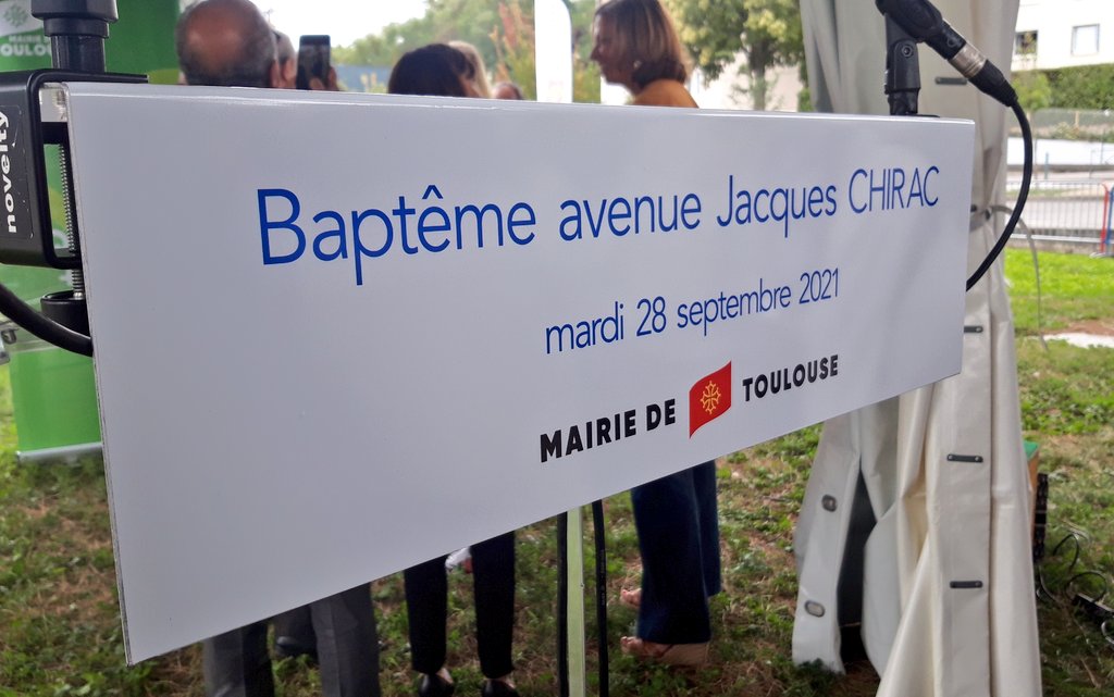 SoyonsLibres's tweet image. &quot;Jacques Chirac aimait profondément la France et les Français. Il a su les rassembler et les reconcilier.&quot;

@vpecresse est à Toulouse pour le baptême de l&apos;avenue Jacques Chirac aux côtés de sa fille Claude Chirac, du maire @jlmoudenc et de @LArribage.