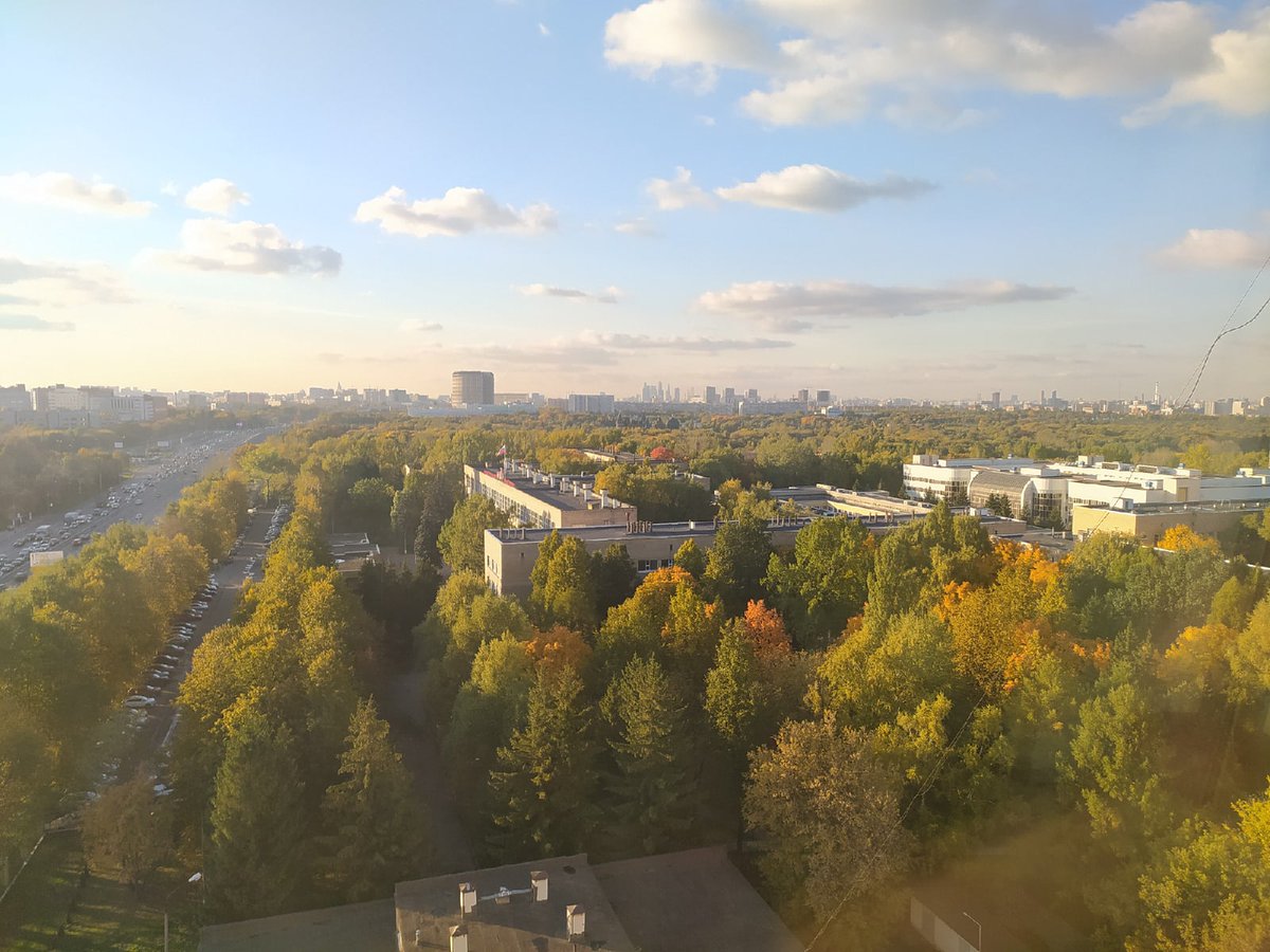 UMephi's tweet image. Autumn #mephi🍂🍁