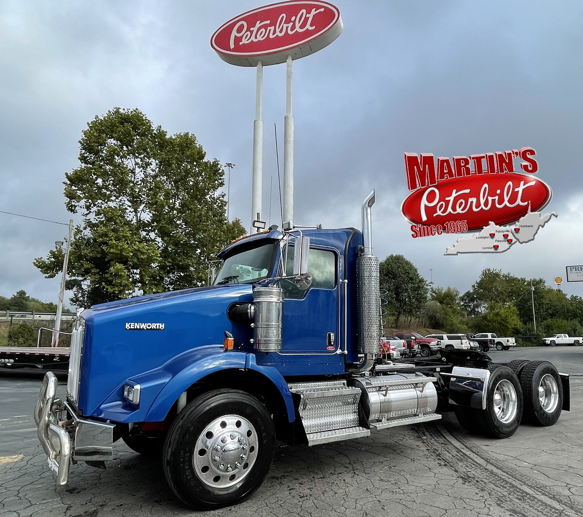 Used truck - 2016 KENWORTH T800. Stock number: 131776A. Listed at $119,900.    goo.gl/mfLhoX