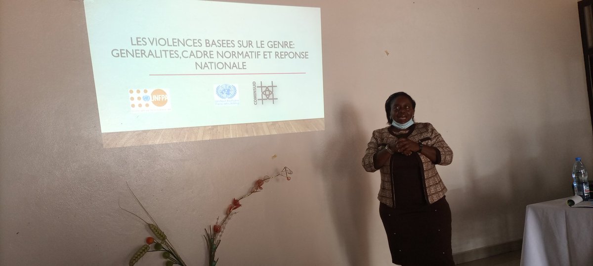 COMINSUD's tweet photo. #COMINSUD in partnership with @UNFPACameroon, @UNPeacebuilding, #MINPROFF , #MINSANTE #MINAS & other local partners hold a 1 day workshop in Bafoussam to reflect on #GBV provide orientation on the use of #IECMATERIALS, evaluate weaknesses of the Referral pathways for improvement https://t.co/Oe0LxmFJzb