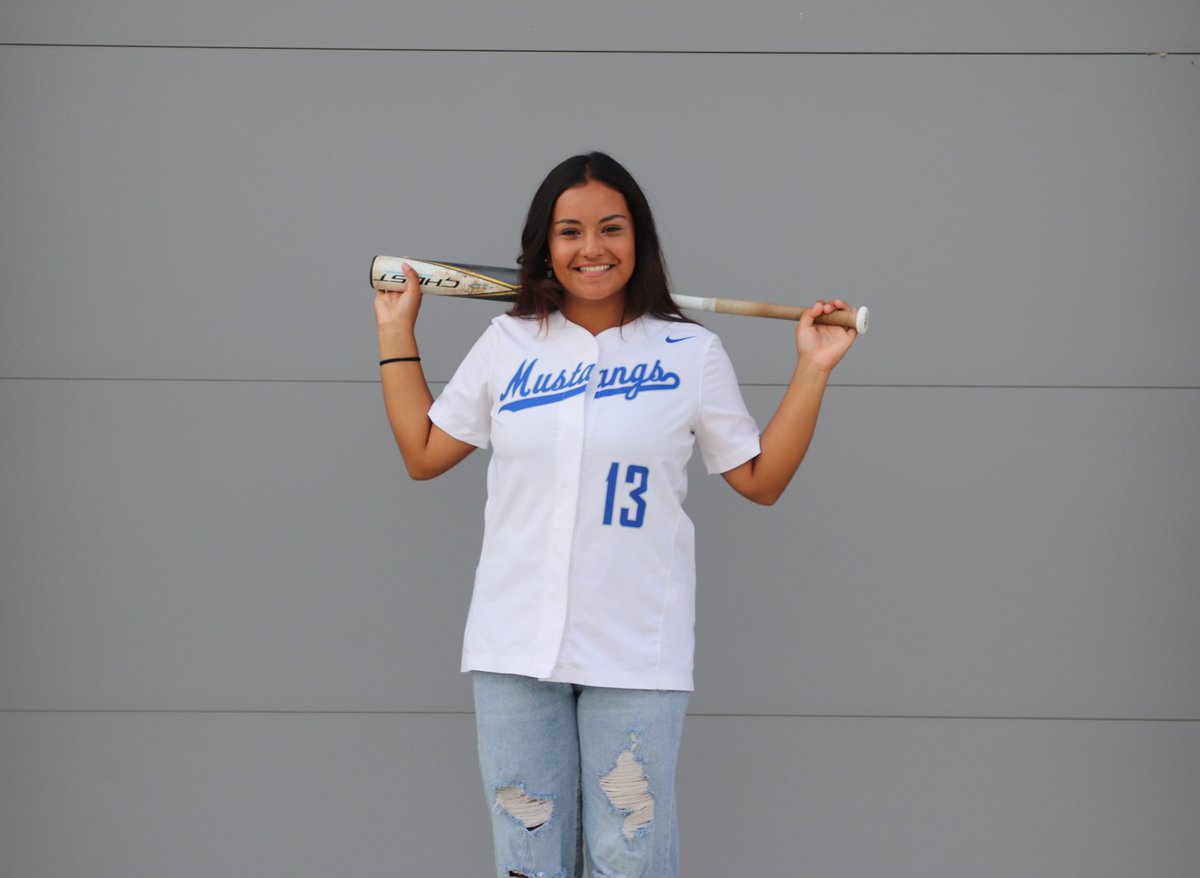 Our first Senior Spotlight is on Karla Ramirez!

What is your favorite food? Sushi 
Favorite softball memory this year? Making Tik Toks
Where attending college? TBD
What do you want to be? Cellular and molecular biologist 
Advice from Karla - When life gets tougher so should you!