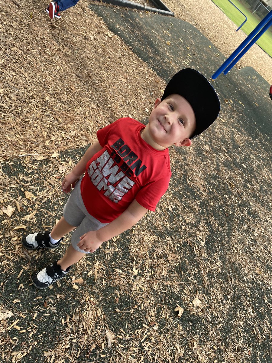 We love hat day! 👏🏼🥰 <a href="/HumbleISD_OE/">Oaks Elementary</a> <a href="/bdockens/">brenda Wall</a>  <a href="/NicoleN24489840/">Oaks 5th Grade</a>