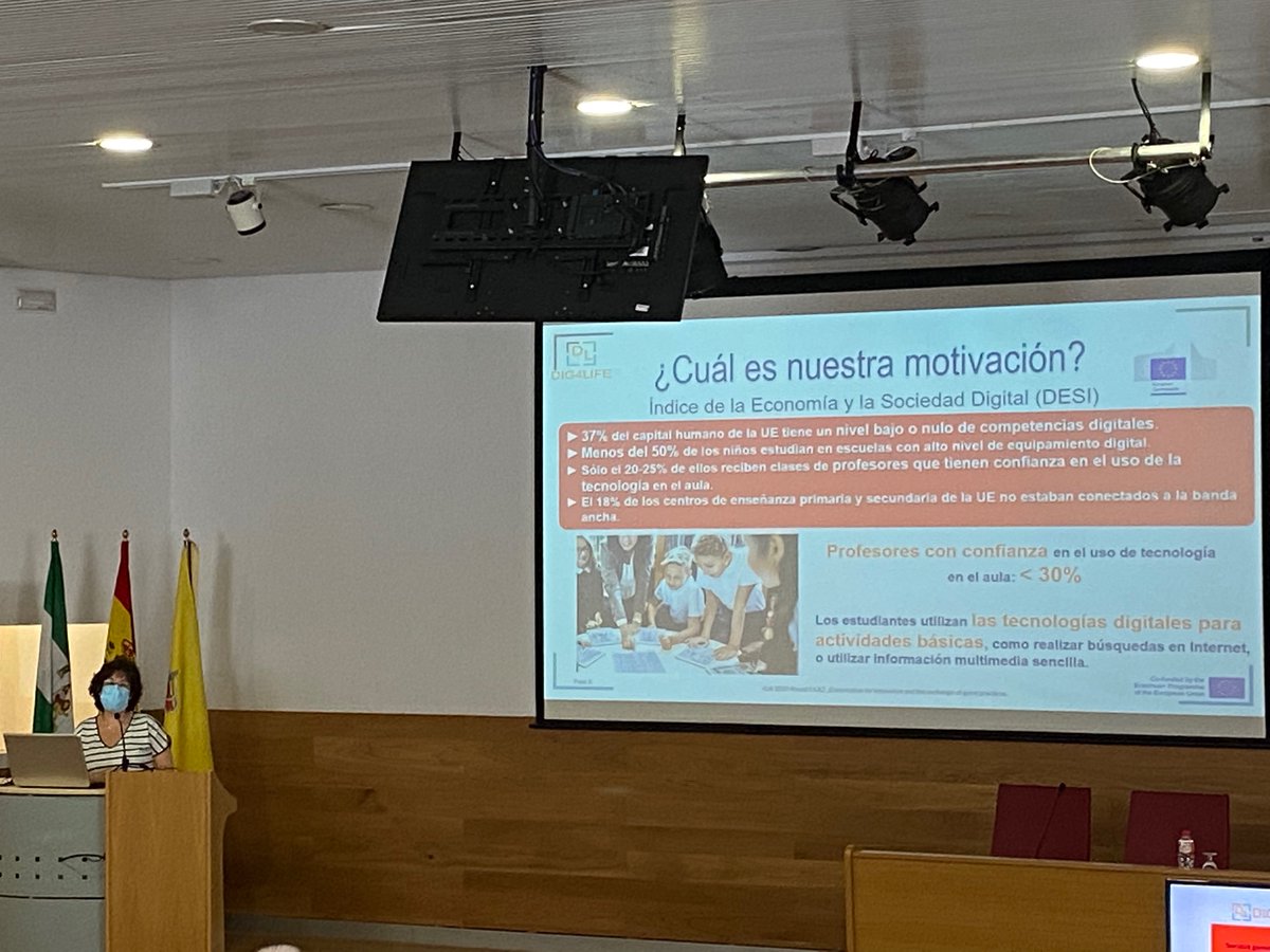 CEPdeCadiz's tweet photo. Evento de presentación del Proyecto #Erasmus #Dig4Life en la Universidad de Cádiz. https://t.co/pIfwY1lKTX https://t.co/laJxRysvRt