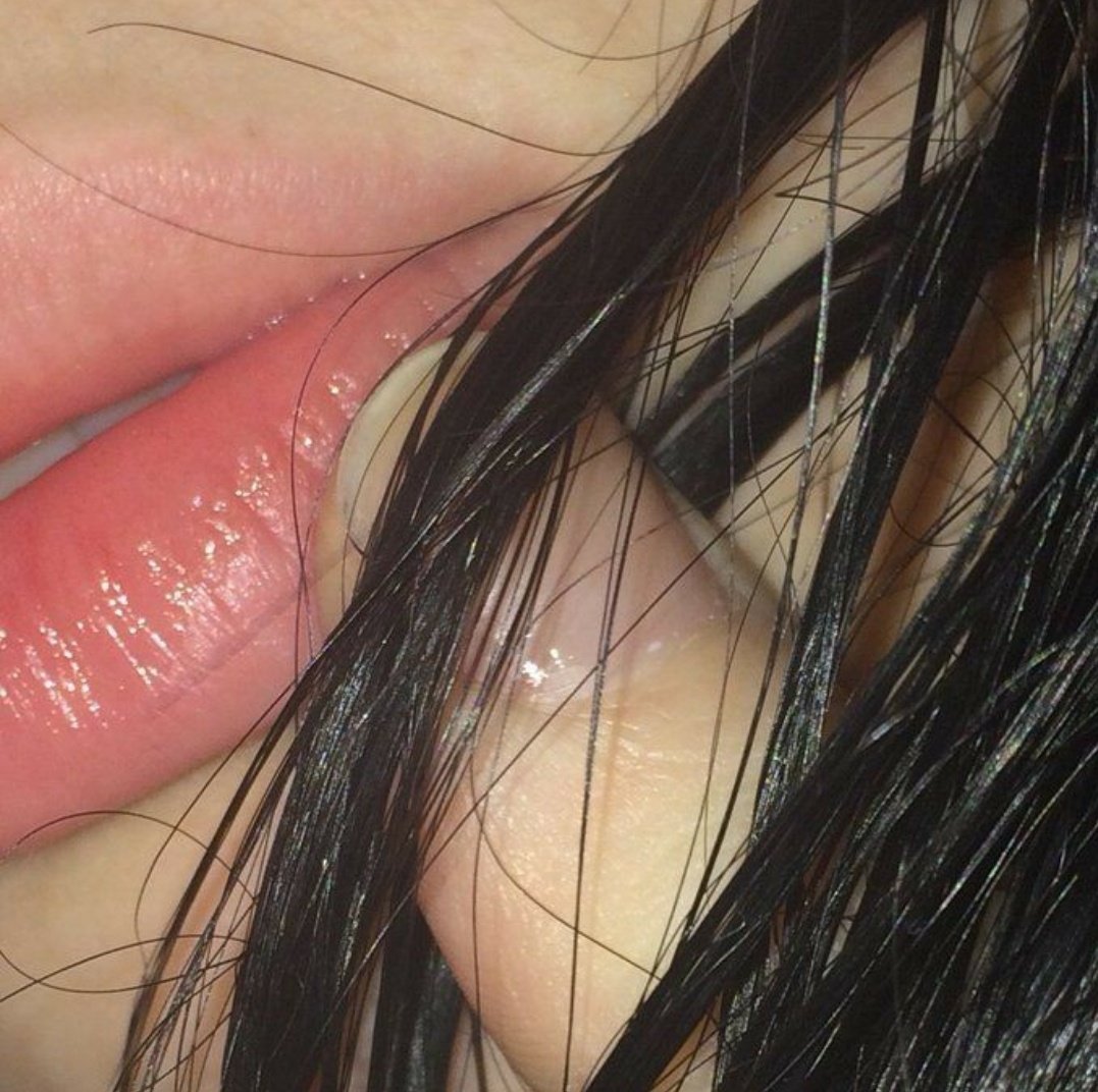 Moralim bozuldu erkekler beni kölesiymis gibi kullaniyo beni asağılıyor 😭😭