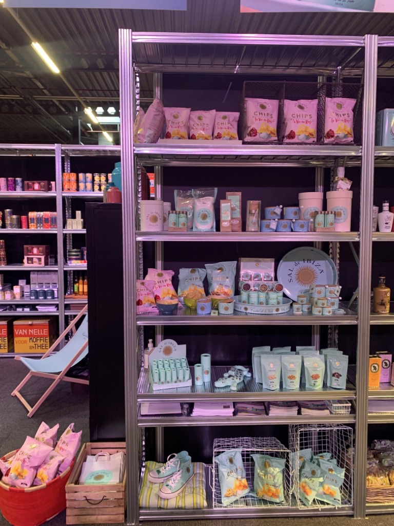 SALdeIBIZA's tweet photo. Visit us and meet our wonderful colleague Agata and our partner @bommelenbommel at the Vakbeurs Foodspecialties fair in Houten, NL!
#saldeibiza #delicatessen #finefood #seasalt
#vakbeursfood https://t.co/atuPAaopuy