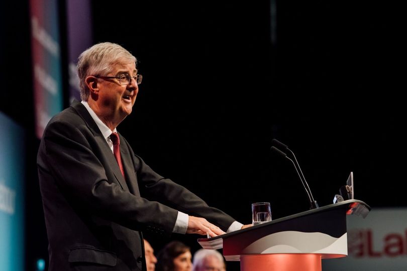 WalesOnline's tweet photo. Mark Drakeford says he's still considerably anxious about an October coronavirus peak https://t.co/5rEEvfqFK6 https://t.co/VX6H3CyZ3x