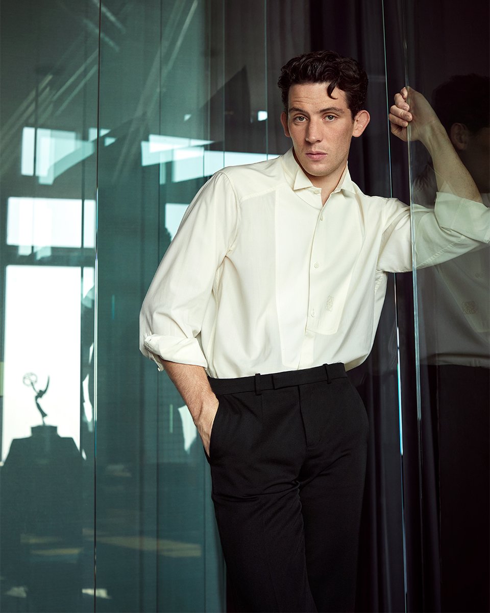 TheatreHD's tweet photo. Прекрасный Джош О'Коннор в новой фотосессии для Variety❤️ by Nicol Biesek 
Показы «Ромео и Джульетты» Национального театра в кинотеатрах продолжаются, не пропустите октябрьские сеансы. Билеты в вашем городе — в афише на сайте: https://t.co/rkHmzUsu6F https://t.co/L0fXaO6J9E