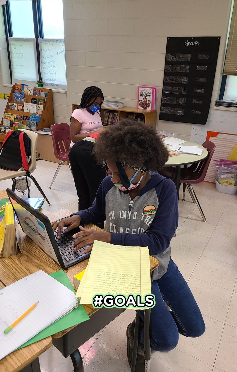 ms_omalley's tweet photo. Engaged writers publishing their writing at Cascade Elementary!   @didraut @DrTProctor @CasPrinciTmomon
#TigerStrong #HeartheRoar #goingfromgoodtogreat https://t.co/84DMpMwbZu