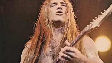Happy Birthday Mark Farner. (73) September 29th, 1948.  