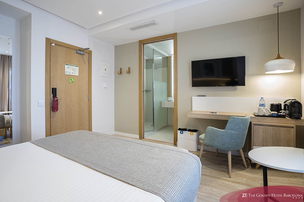 zthotels's tweet image. ¡Elige las 🛏️ #ComfortRoom del 🏨 ZT The Golden #HotelBarcelona para disfrutar de una inolvidable estancia premium!  ¿Quieres saber cómo están equipadas? 😉 #HotelBarcelona
🔴 Más información ➡️ goldenbarcelona.zthotels.com/habitaciones-c…