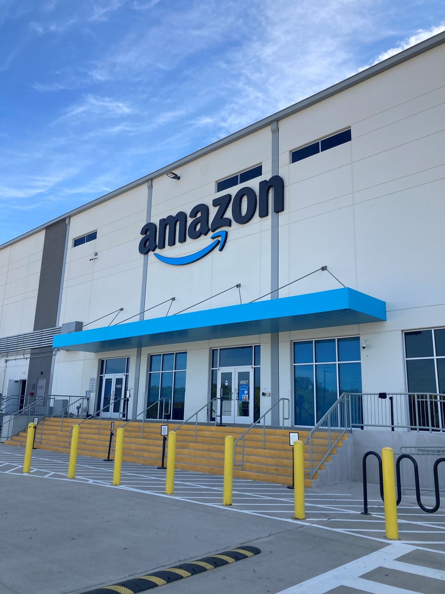 BlueBonnetDSD's tweet photo. Ice cream always makes the day sweeter!
Check out the tasty treats the #Amazon team enjoyed on their Monday afternoon. We are glad we were able to help!
#BlueBonnetDSD #BlueBunny #Dallas #Irving #icecream #SanAntonio #Austin https://t.co/HTDUG37Osl