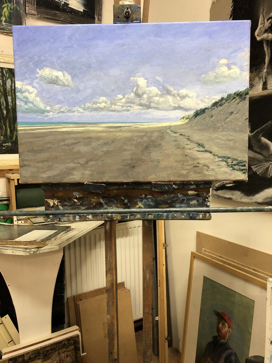 PeteMarshArt's tweet photo. Further progress on this #oiloncanvas today. It’s time to turn it face to the wall and come back to it with fresh eyes.#seascape #beachlife #beach #itsgrimupnorth #formbybeach #nationaltrust @nationaltrust #sunshine #naturallight #sunseasand #sunseasky #oilpainting #oilpaint https://t.co/tbmGmQ9Cte