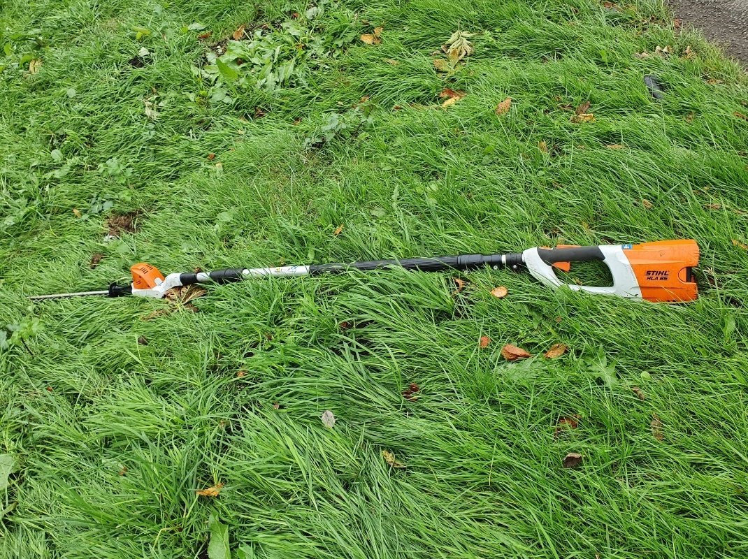 Who's laughing now?

#fuelshortages #stoppanicbuying #electrictools #smugUntilINeedToMowALawn