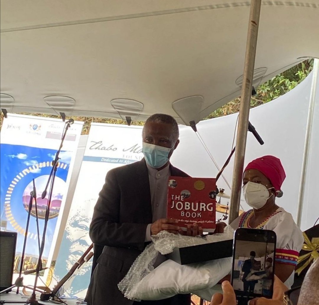 jhbombudsman's tweet photo. Today the Joburg Ombudsman, Adv S’du Gumede had the pleasure of attending the Collaboration Announcement Event between the @CityofJoburgZA and the @TMFoundation_ in celebration of the development of the #ThaboMbekiPresidentialLibrary #MbekiLibrary https://t.co/YKvd5ee82y